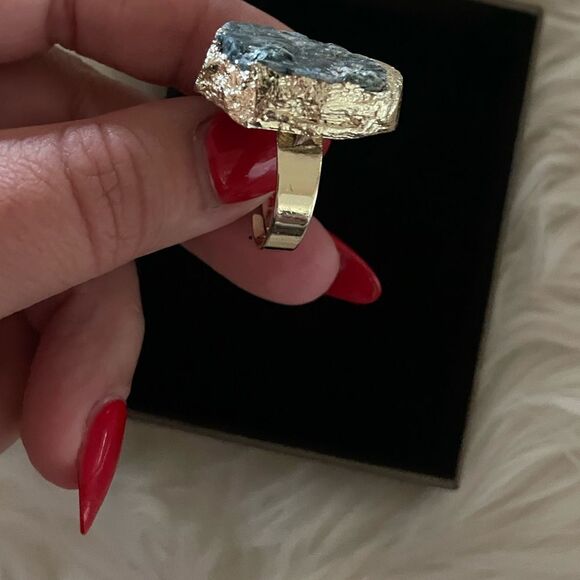 Gold & stone ring - Picture 3 of 4